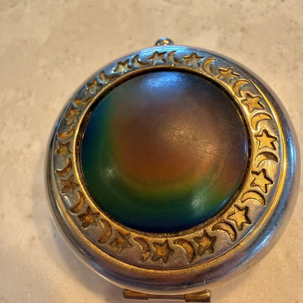 Genuine Vintage Estee Lauder Limited Edition Moon & Stars Mood Compact